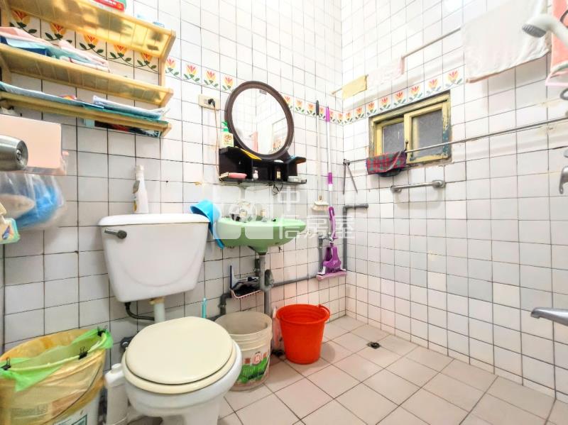 太平*803國軍醫*超便宜透天668萬*歡迎預約參觀房屋室內格局與周邊環境