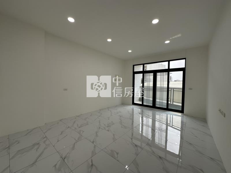 安南海中翻新車墅房屋室內格局與周邊環境