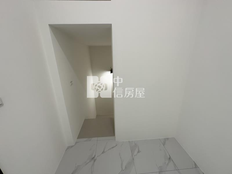 安南海中翻新車墅房屋室內格局與周邊環境