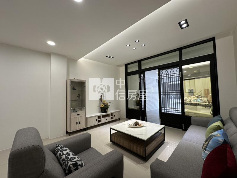 安南海中翻新車墅房屋室內格局與周邊環境