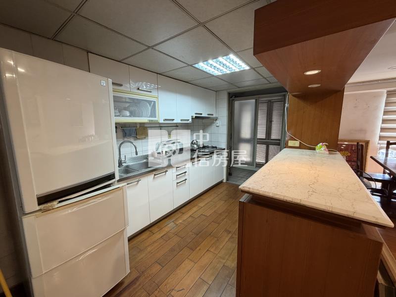 海德堡雲端大露台景觀四房平車房屋室內格局與周邊環境