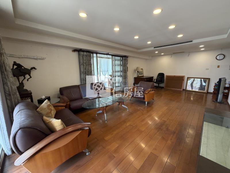 海德堡雲端大露台景觀四房平車房屋室內格局與周邊環境