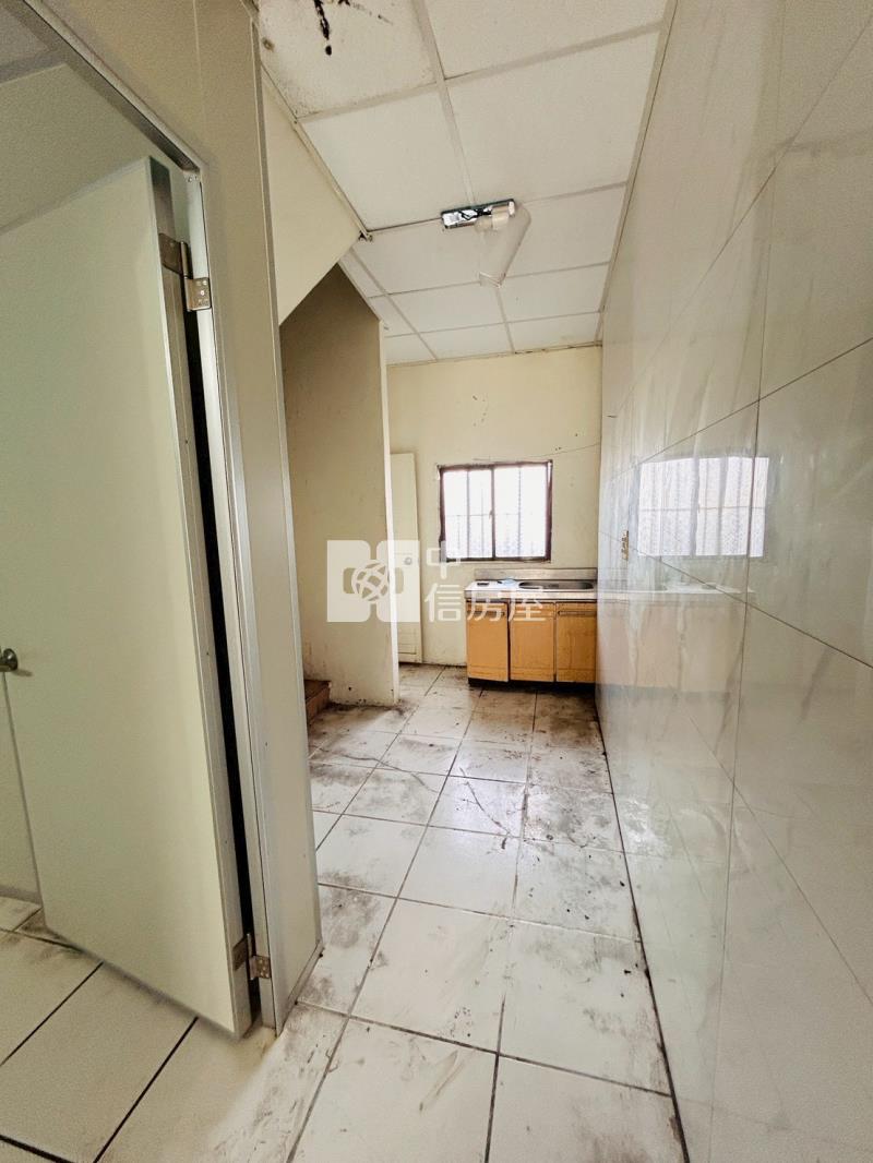 林內國道三店面房屋室內格局與周邊環境