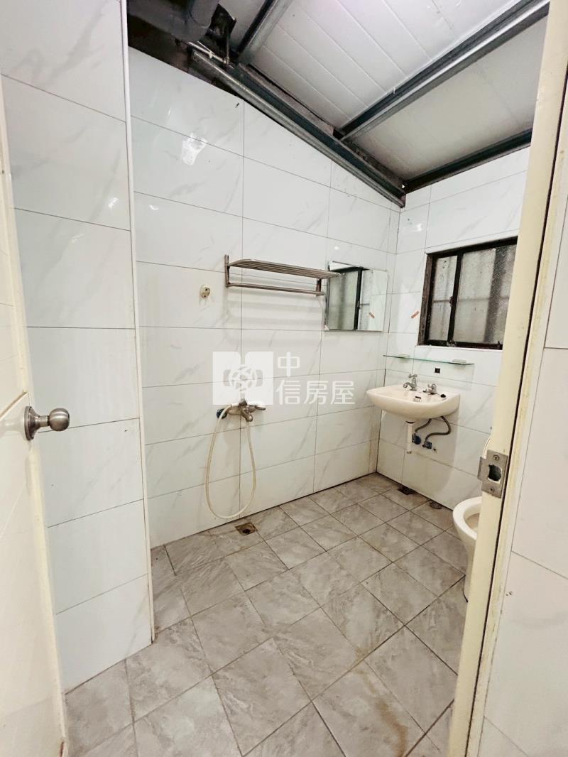 林內國道三店面房屋室內格局與周邊環境