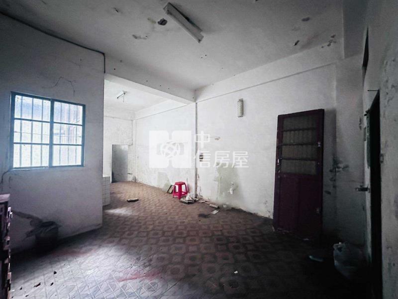 楊梅富岡新明街12米路透店(需整理)房屋室內格局與周邊環境