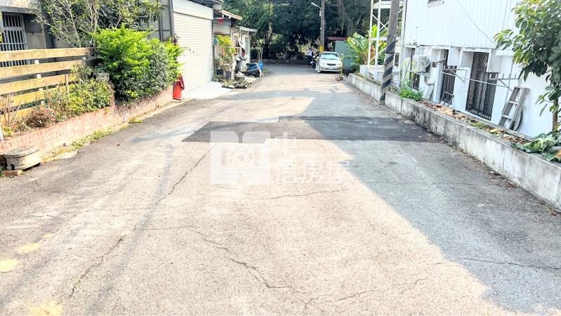 霧峰*近光復新村大平房*丙建地91坪.798萬.可重建.小型加工廠使用☆專約☆歡迎參觀房屋室內格局與周邊環境