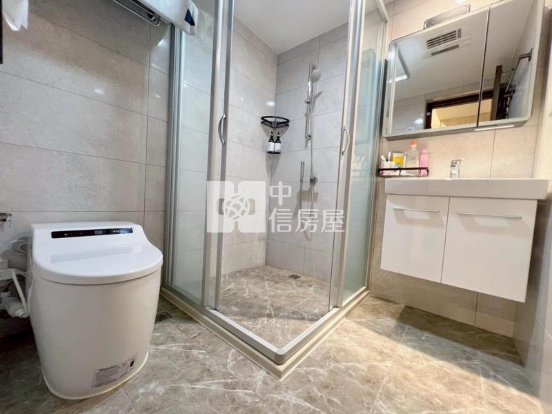 夢悅城蝴蝶兩房層峰系統裝潢美宅房屋室內格局與周邊環境