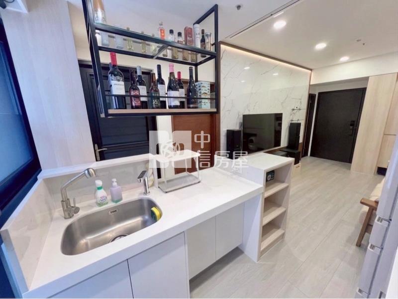 夢悅城蝴蝶兩房層峰系統裝潢美宅房屋室內格局與周邊環境