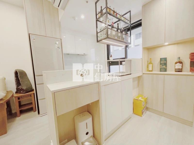 夢悅城蝴蝶兩房層峰系統裝潢美宅房屋室內格局與周邊環境