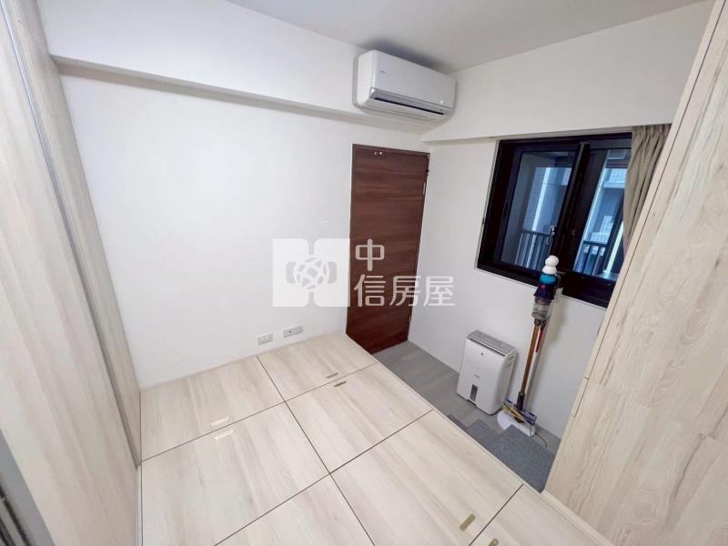 夢悅城蝴蝶兩房層峰系統裝潢美宅房屋室內格局與周邊環境