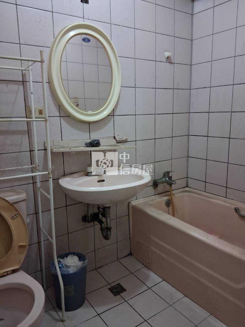 平鎮全聯旁前院停車別墅房屋室內格局與周邊環境