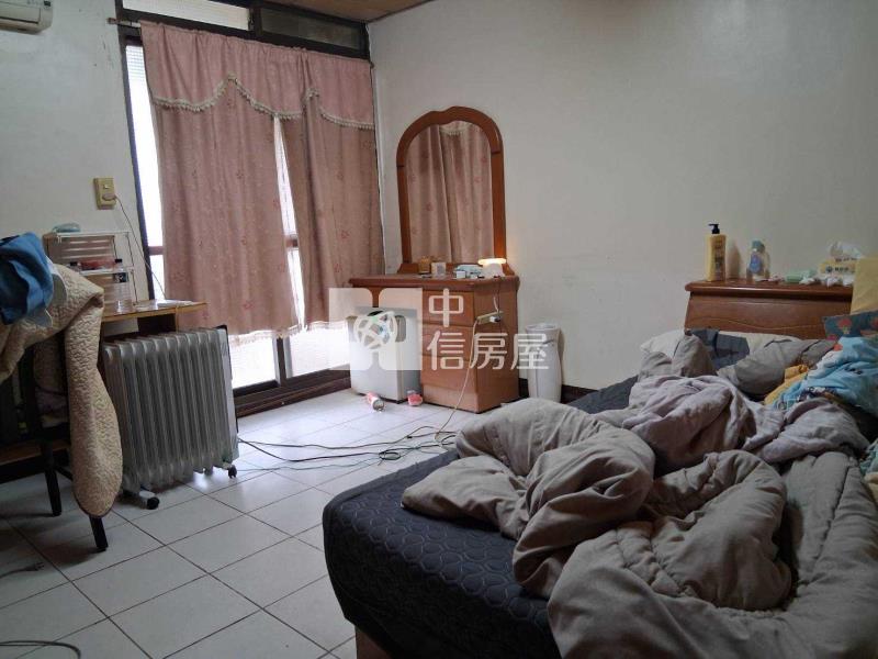 平鎮全聯旁前院停車別墅房屋室內格局與周邊環境