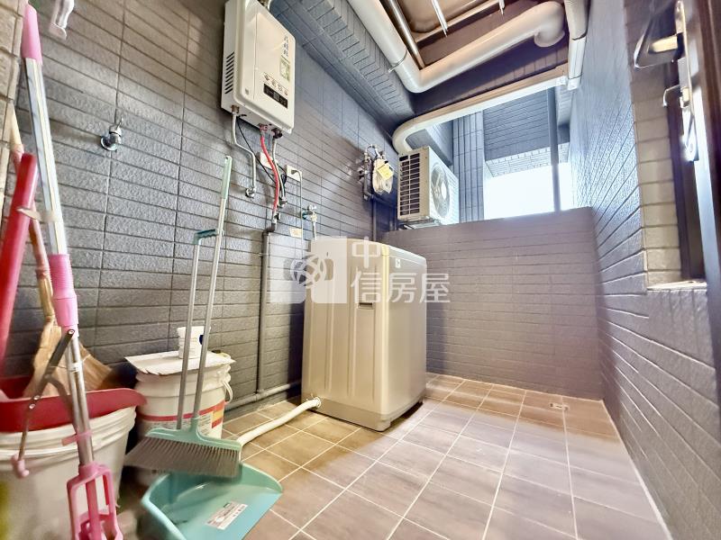 馬卡龍公園面市景無限視野雙衛開窗次頂樓3房雙平車房屋室內格局與周邊環境