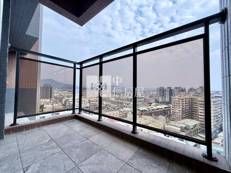 馬卡龍公園面市景無限視野雙衛開窗次頂樓3房雙平車房屋室內格局與周邊環境