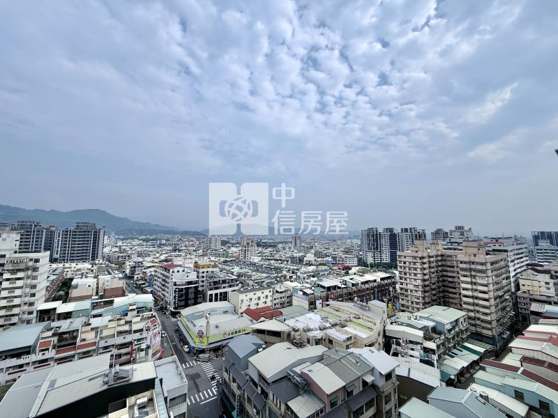 馬卡龍公園面市景無限視野雙衛開窗次頂樓3房雙平車房屋室內格局與周邊環境