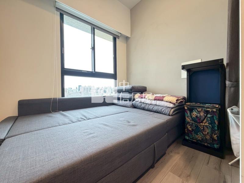 高工商圈次頂樓大兩房平車精裝美屋房屋室內格局與周邊環境