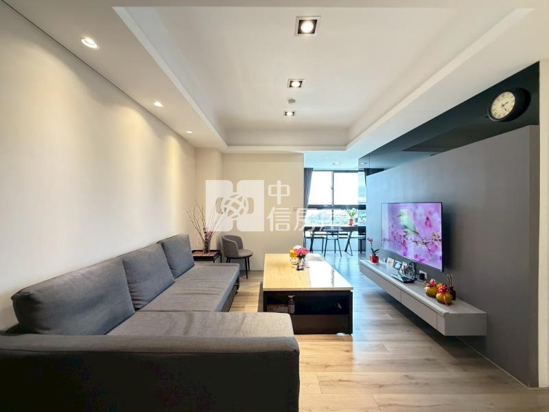 高工商圈次頂樓大兩房平車精裝美屋房屋室內格局與周邊環境