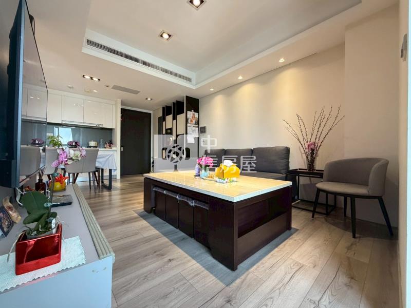 高工商圈次頂樓大兩房平車精裝美屋房屋室內格局與周邊環境