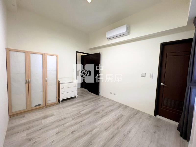 十五期新市政｜輕屋齡北歐風三房露台戶+B1平車房屋室內格局與周邊環境