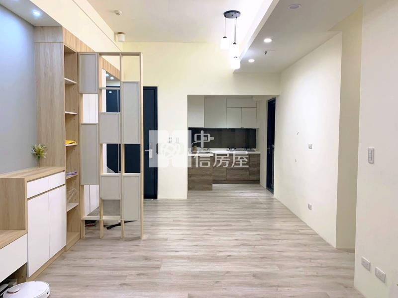 十五期新市政｜輕屋齡北歐風三房露台戶+B1平車房屋室內格局與周邊環境