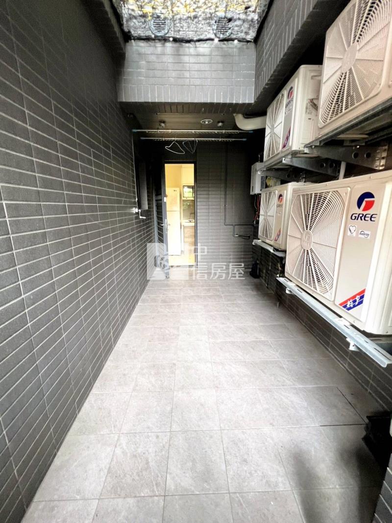 十五期新市政｜輕屋齡北歐風三房露台戶+B1平車房屋室內格局與周邊環境