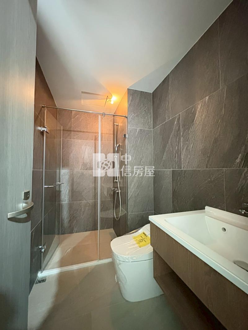 工學匯三房獨立平車露台戶房屋室內格局與周邊環境