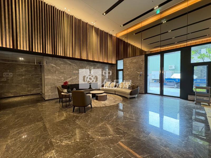 工學匯三房獨立平車露台戶房屋室內格局與周邊環境