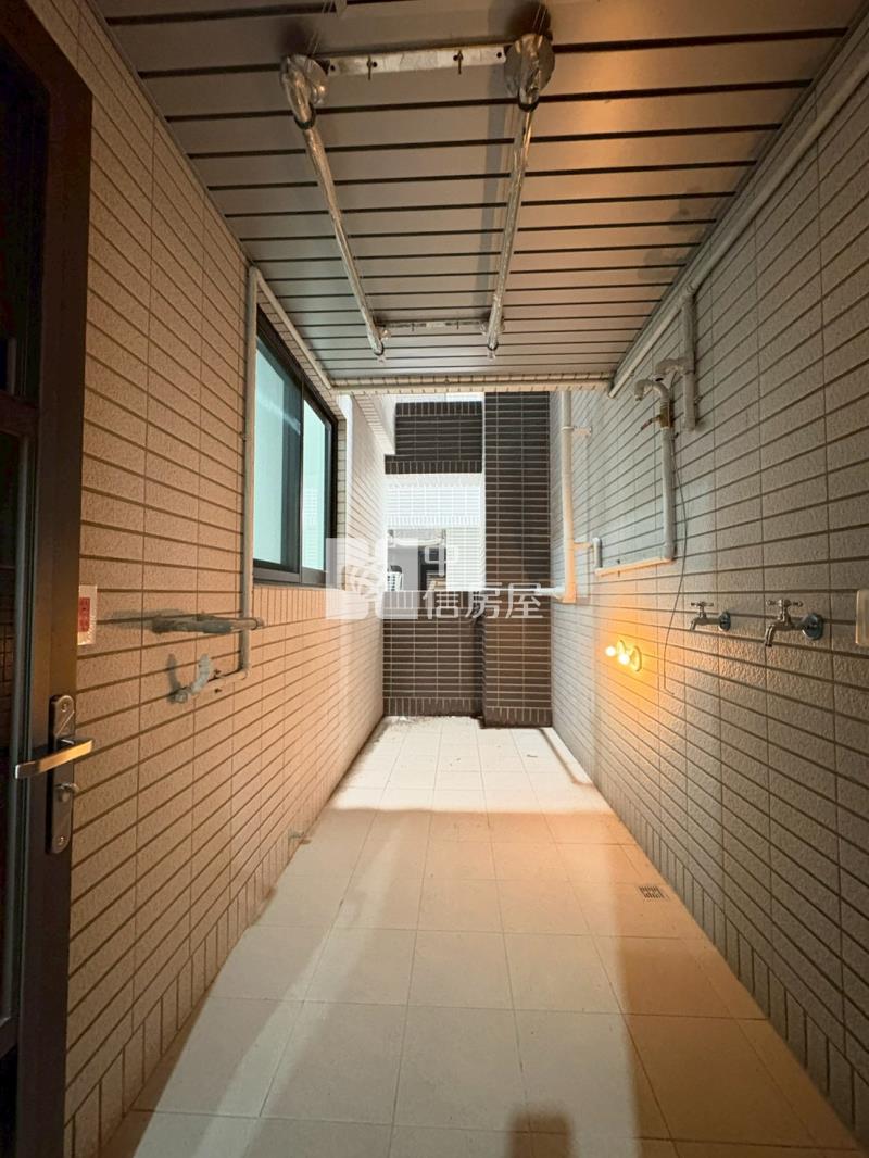 工學匯三房獨立平車露台戶房屋室內格局與周邊環境