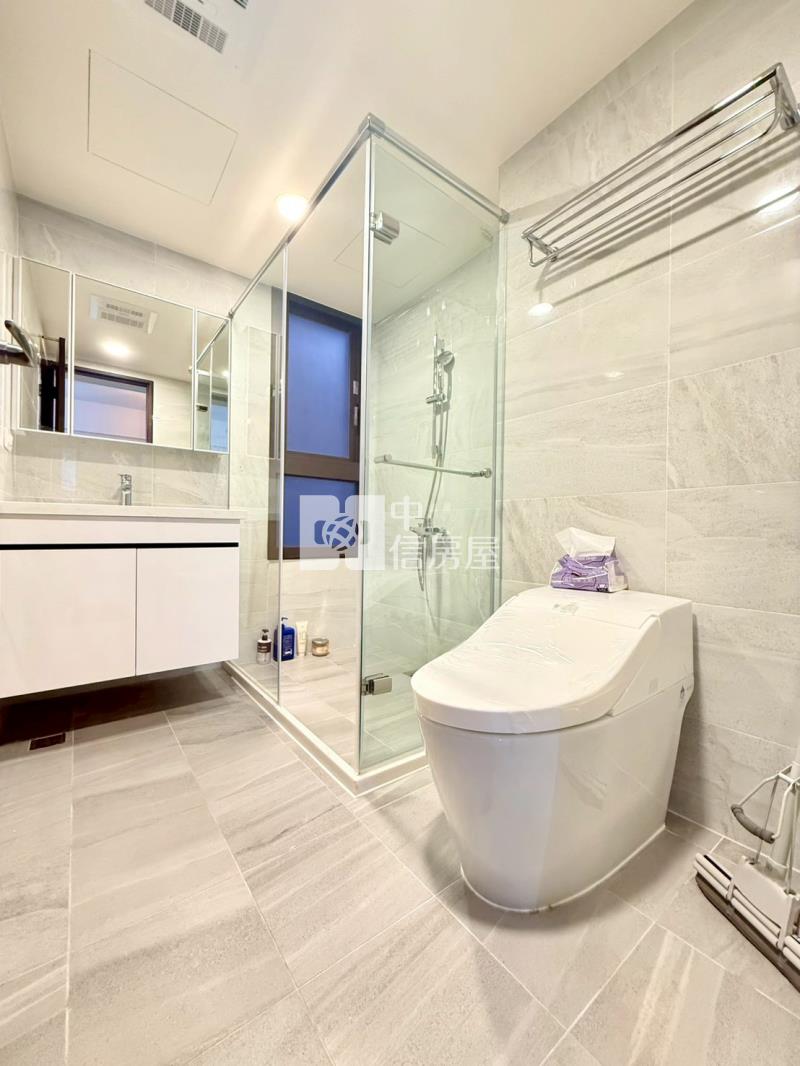 市鎮之櫻2房平車精裝戶房屋室內格局與周邊環境