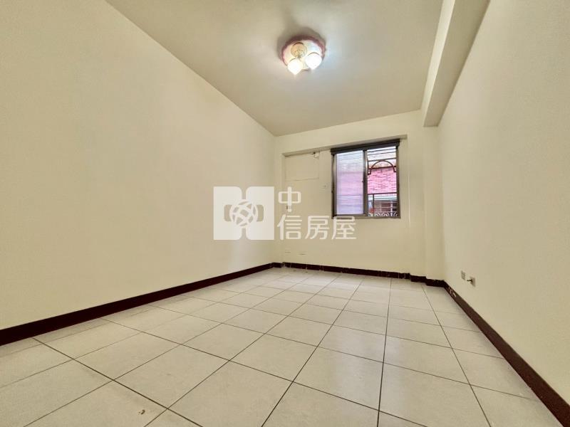 大慶三期前區屋況佳三房房屋室內格局與周邊環境