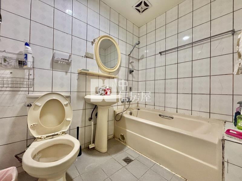 大慶三期前區屋況佳三房房屋室內格局與周邊環境