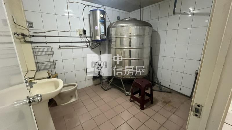 大湳廣福路面寬5房透天房屋室內格局與周邊環境