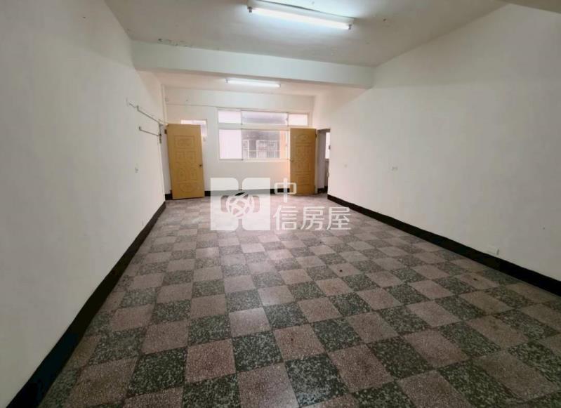 龍潭成功路超值透天房屋室內格局與周邊環境