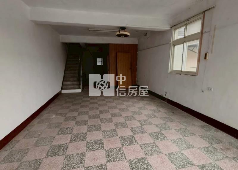 龍潭成功路超值透天房屋室內格局與周邊環境