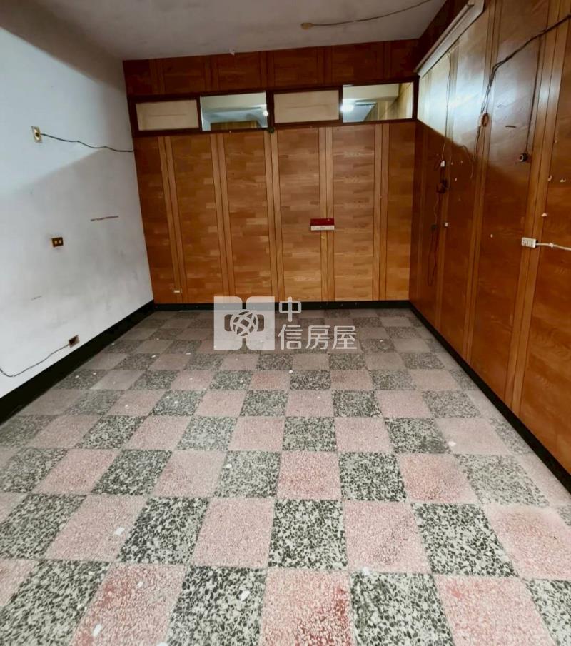 龍潭成功路超值透天房屋室內格局與周邊環境