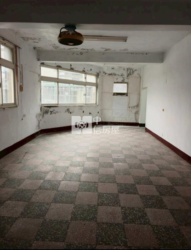 龍潭成功路超值透天房屋室內格局與周邊環境