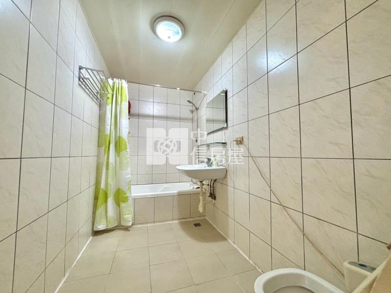 暖暖羅傑名人巷文青兩房房屋室內格局與周邊環境