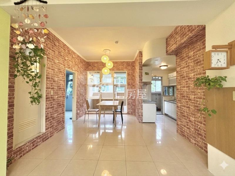 暖暖羅傑名人巷文青兩房房屋室內格局與周邊環境