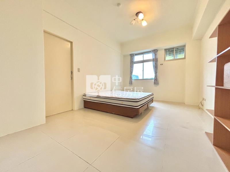 暖暖羅傑名人巷文青兩房房屋室內格局與周邊環境