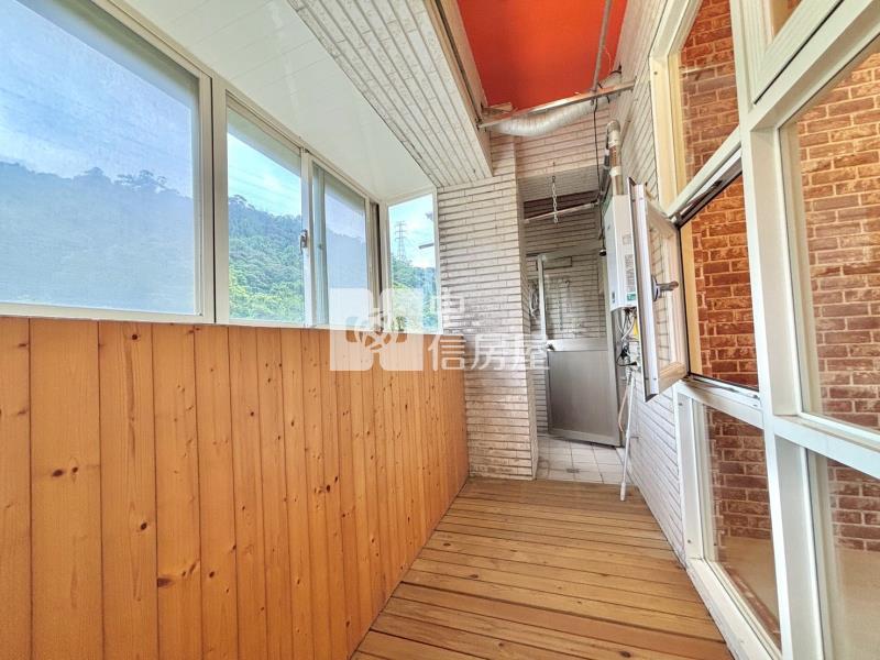 暖暖羅傑名人巷文青兩房房屋室內格局與周邊環境