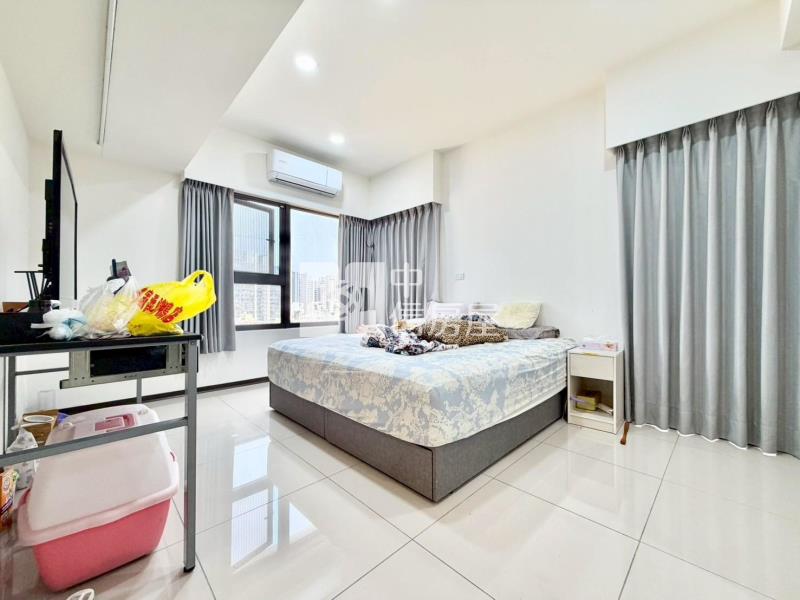 松竹領航松風館高樓大四房雙平車房屋室內格局與周邊環境