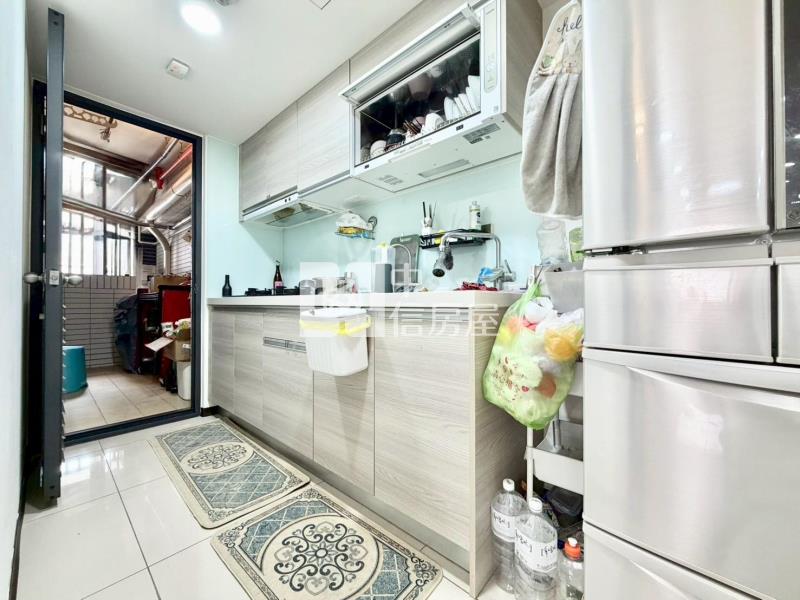 松竹領航松風館高樓大四房雙平車房屋室內格局與周邊環境