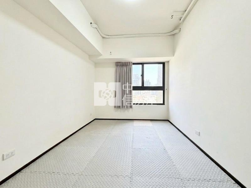 松竹領航松風館高樓大四房雙平車房屋室內格局與周邊環境