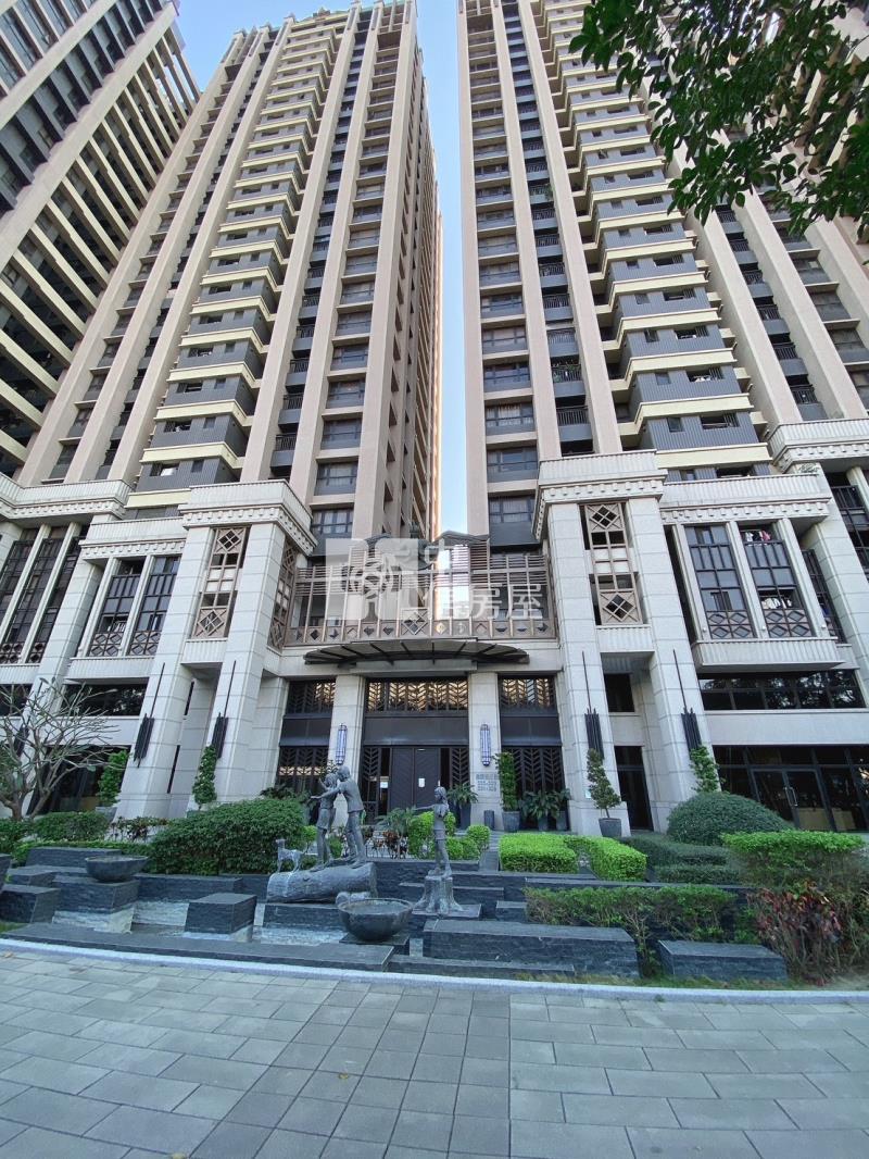 新悅城兩房平車美宅房屋室內格局與周邊環境