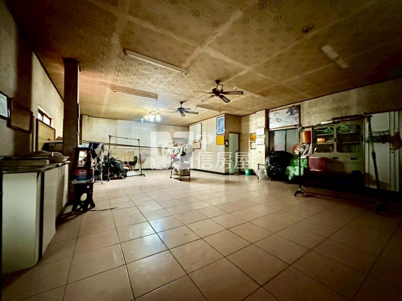 火車站商二大地坪透天房屋室內格局與周邊環境