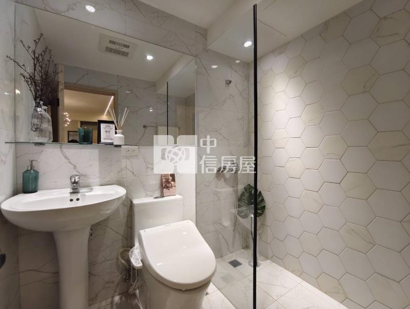 全新整理桃園夜市小資二房美寓房屋室內格局與周邊環境