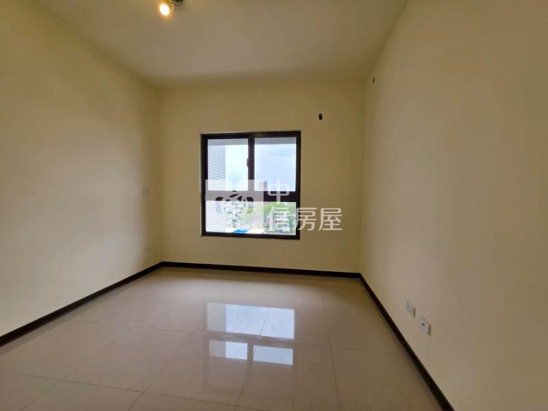 永康市政和發幸福成全新大三房平車房屋室內格局與周邊環境