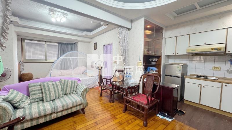 加洲溫泉渡假宅房屋室內格局與周邊環境