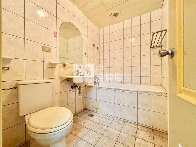 屏東房屋《東山河平車美樓》房屋室內格局與周邊環境