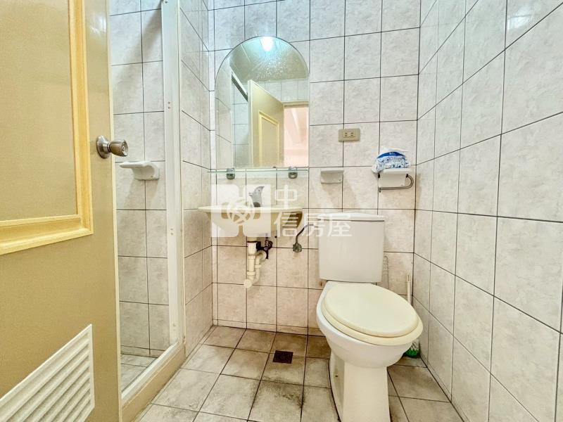 屏東房屋《東山河平車美樓》房屋室內格局與周邊環境